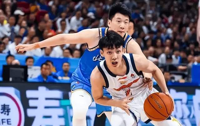 FB体育官方入口-广东男篮出局，揪出4大低迷之人，杜锋若留任，赶紧把他们送走吧